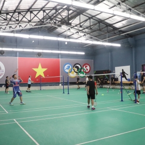 san-cau-long-o-binh-tan-lua-chon-hang-dau-cho-nguoi-yeu-the-thao